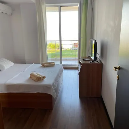 Apartment Apartament Mamaia Summerland Philip
